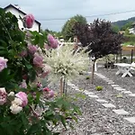 Pod Grusza -osobne Wejscia *