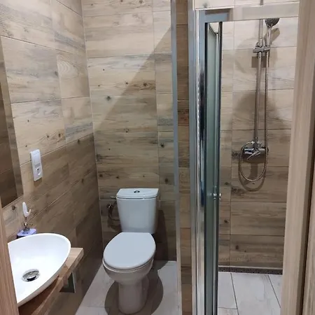 Pod Grusza -osobne Wejscia *