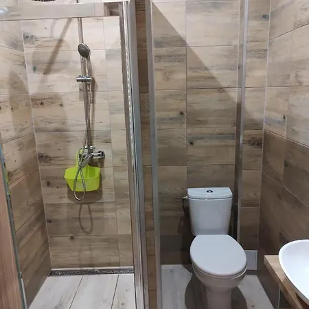 Pod Grusza -osobne Wejscia