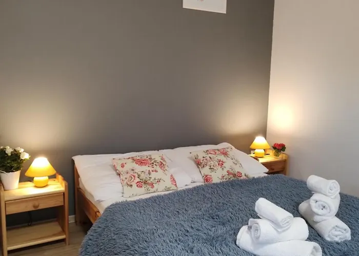 Pod Grusza -osobne Wejscia